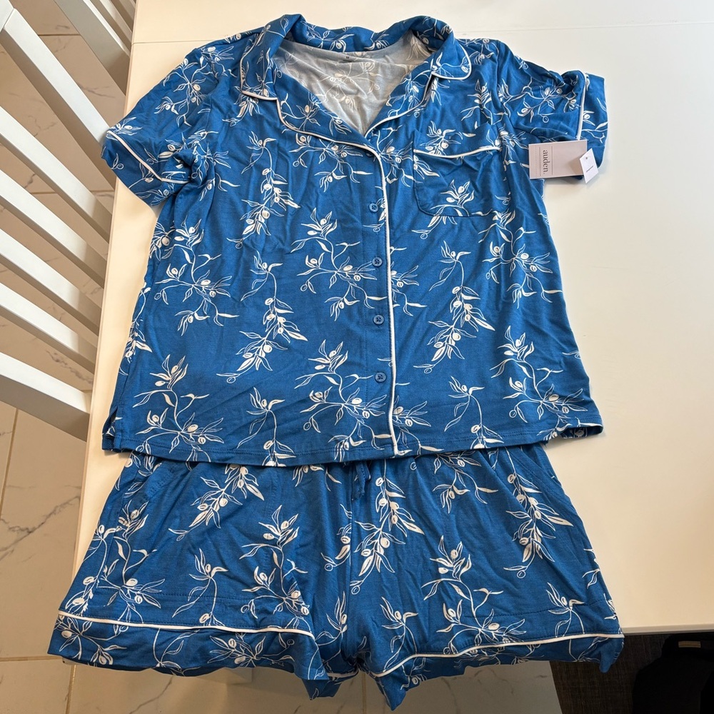Blue Floral Women’s Auden Pajamas